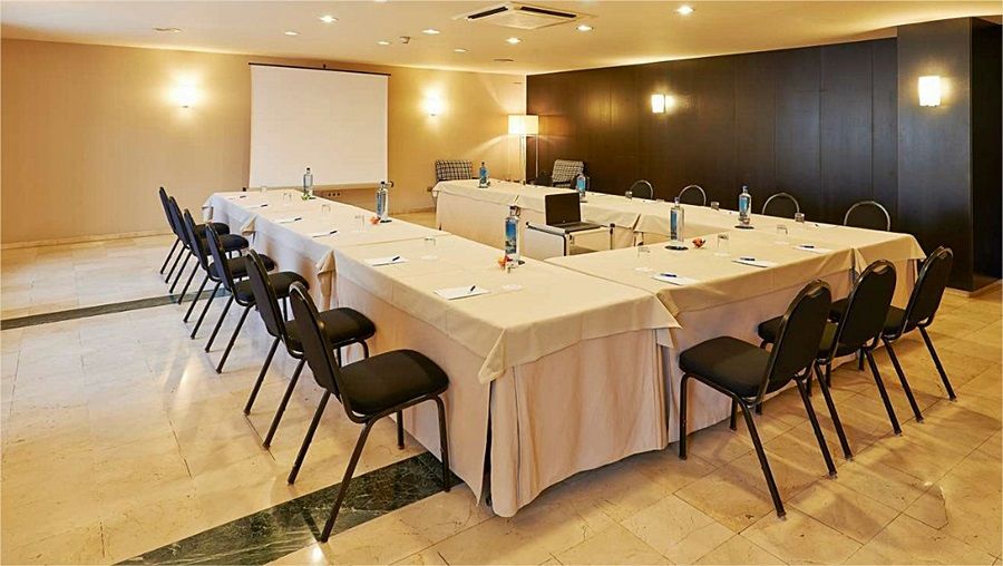Nh Lleida Pirineos Hotel Luaran gambar